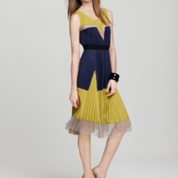 BCBG MaxAzria Lucea Blue Dill Pleated Dress 0 XS - Picture 3 of 7